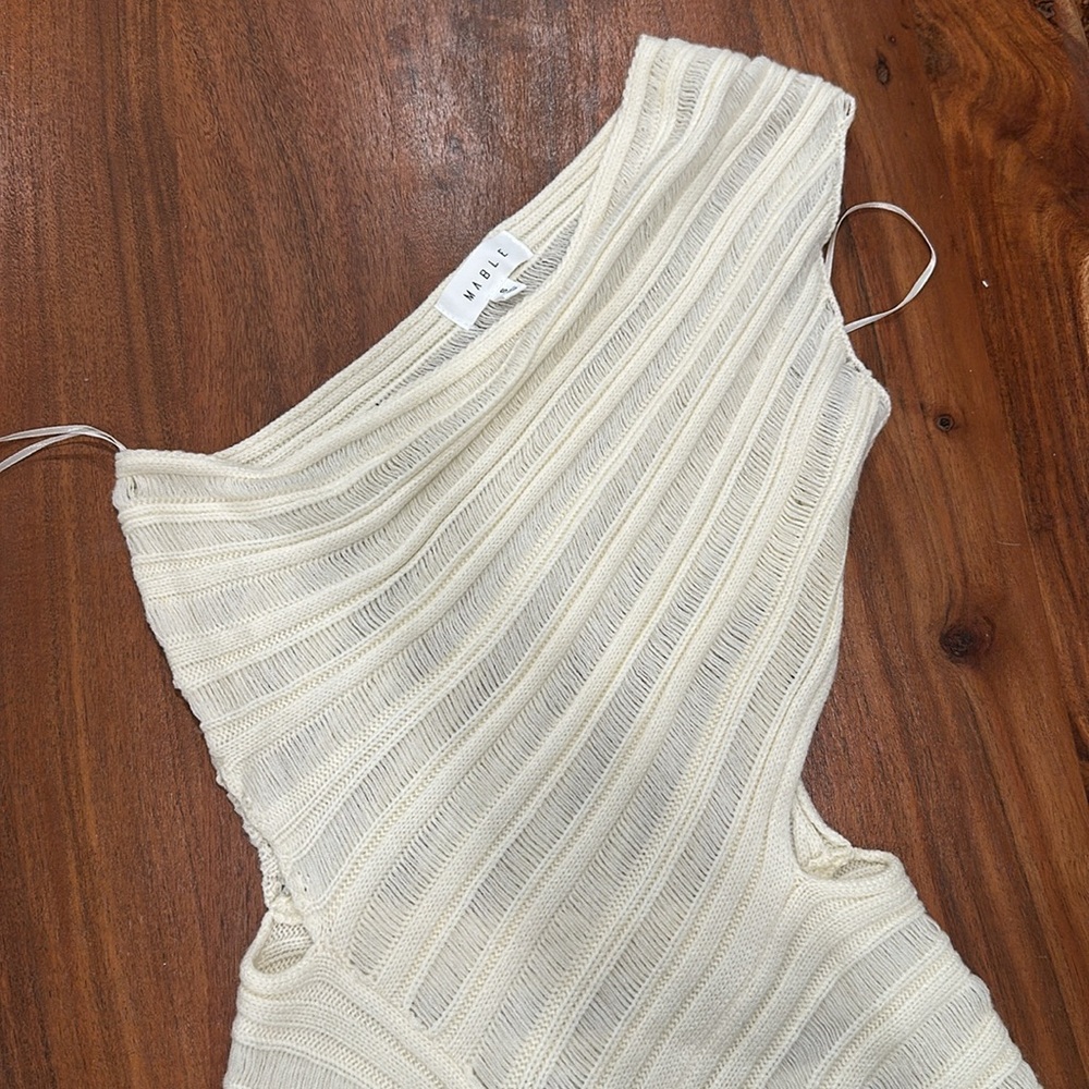 One-Shoulder Ivory Bodycon Dress - Picture 3 of 7